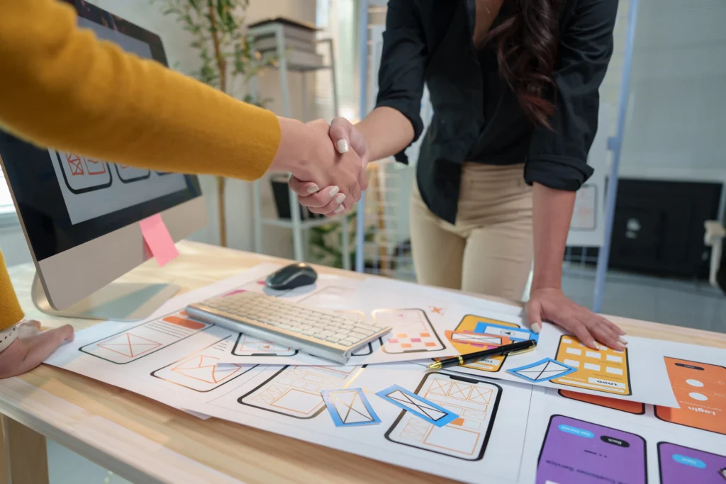 Equipo de agencia de marketing digital en Guatemala Zona 10 — Estoria
